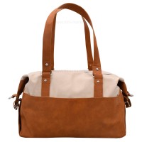 ساک لوازم مدل فلاور چرم ارتشی رنگ عسلی کرم QZ