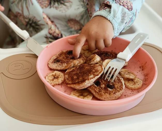 ظرف غذا خوری درب دار بنفش تویست شیک