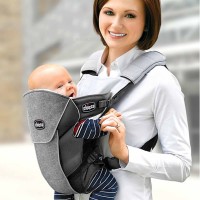 آغوشی مدل Avena رنگ طوسی - مشکی چیکو Chicco